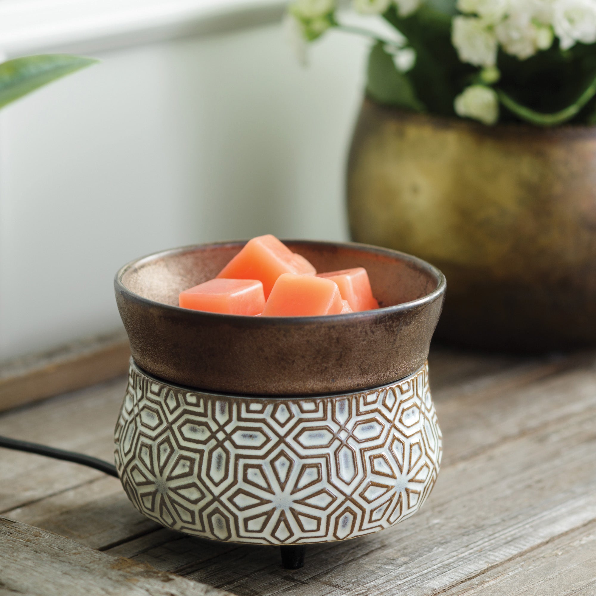 Bronze Geometric 2-In-1 Classic Candle Warmer