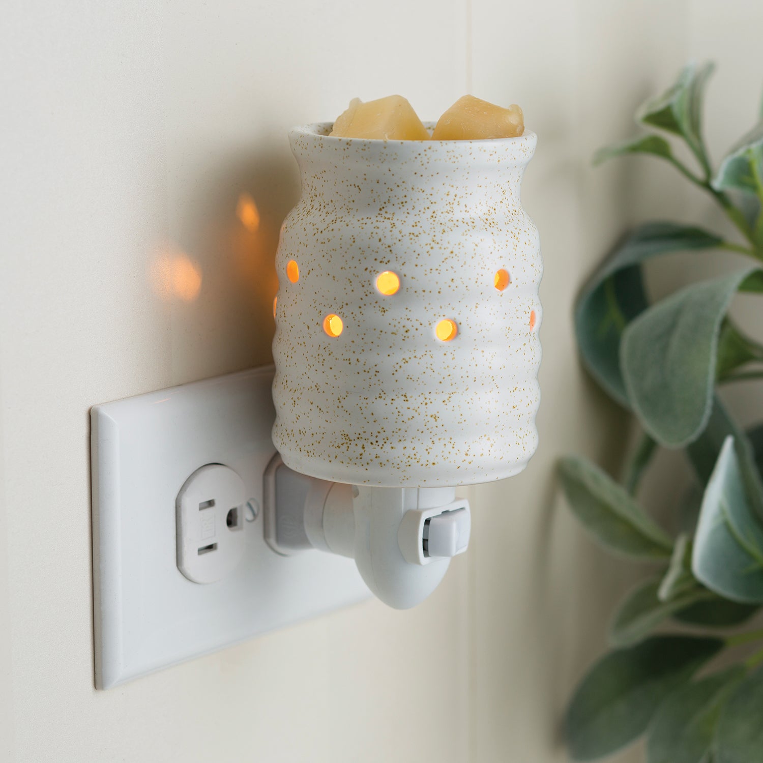 Farmhouse Pluggable Candle Warmer