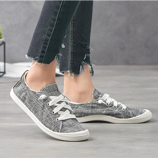 Comfortable flat lace up casual sneakers for women