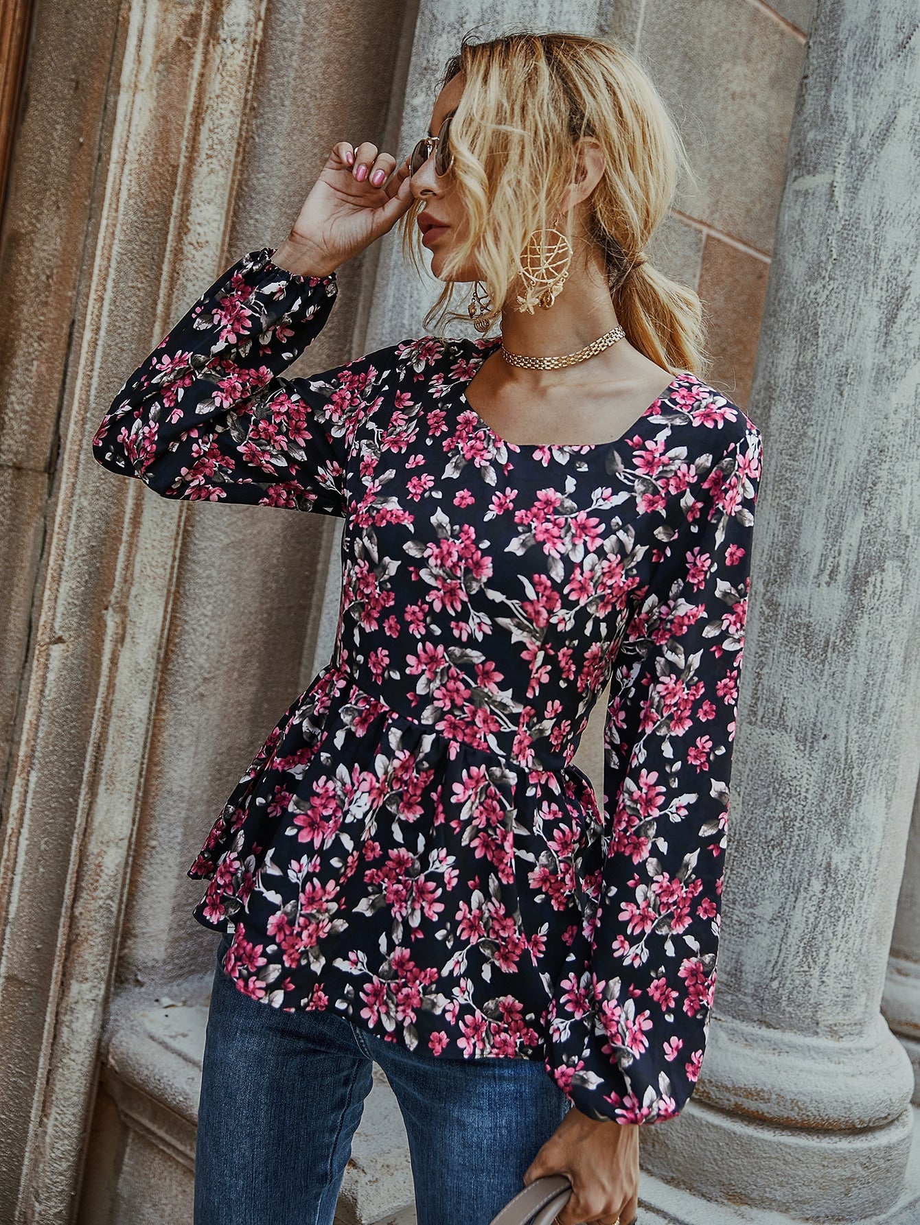 Allover Floral Sweetheart Neck Peplum Top