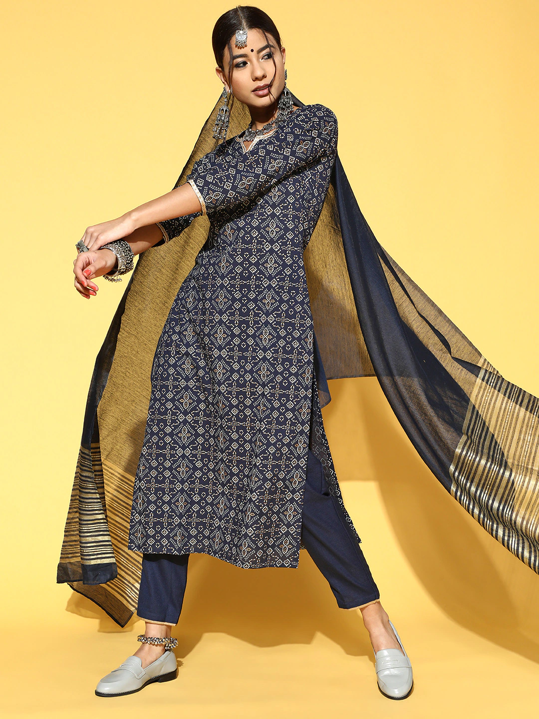 Bandhani Cotton Blend Kurta Set