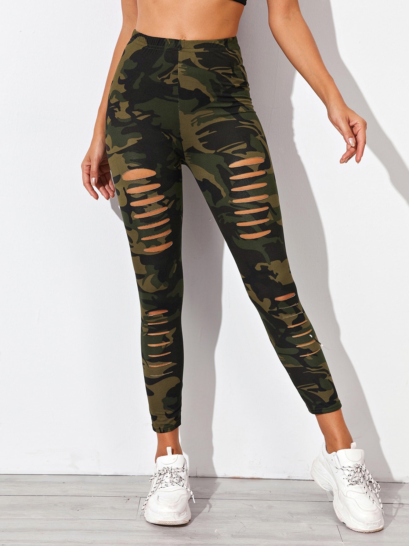 Camo Print Laddering Ripped Leggings