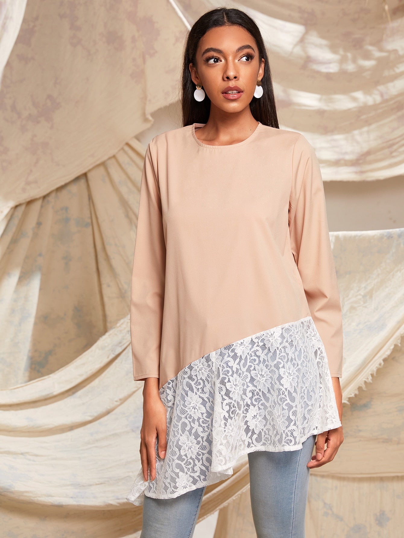 Contrast Lace Asymmetrical Hem Blouse