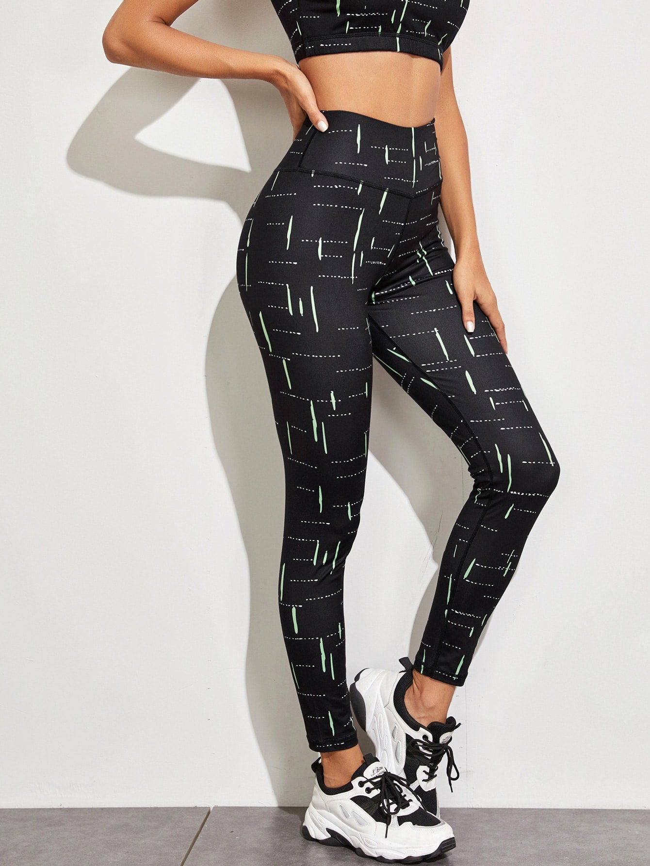 Graphic Print Wide Waistband Sports Leggings