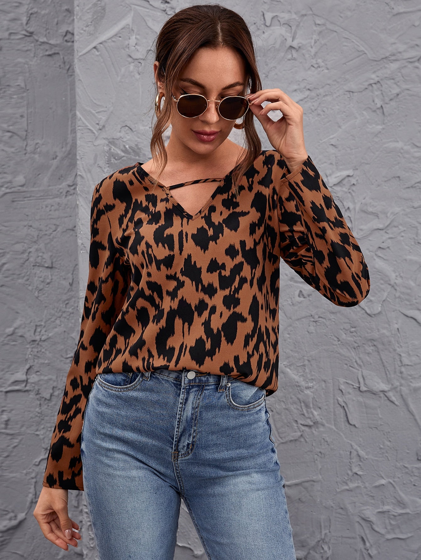 Keyhole Neck Leopard Top