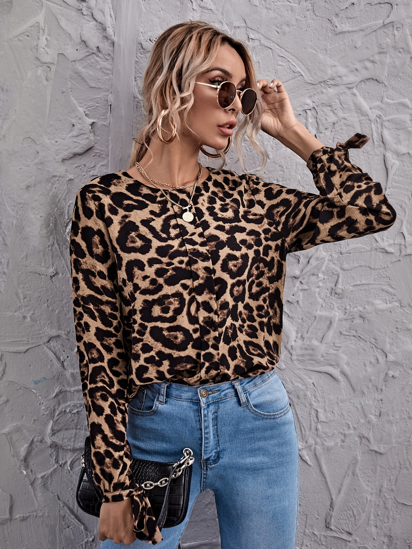 Knot Cuff Leopard Top