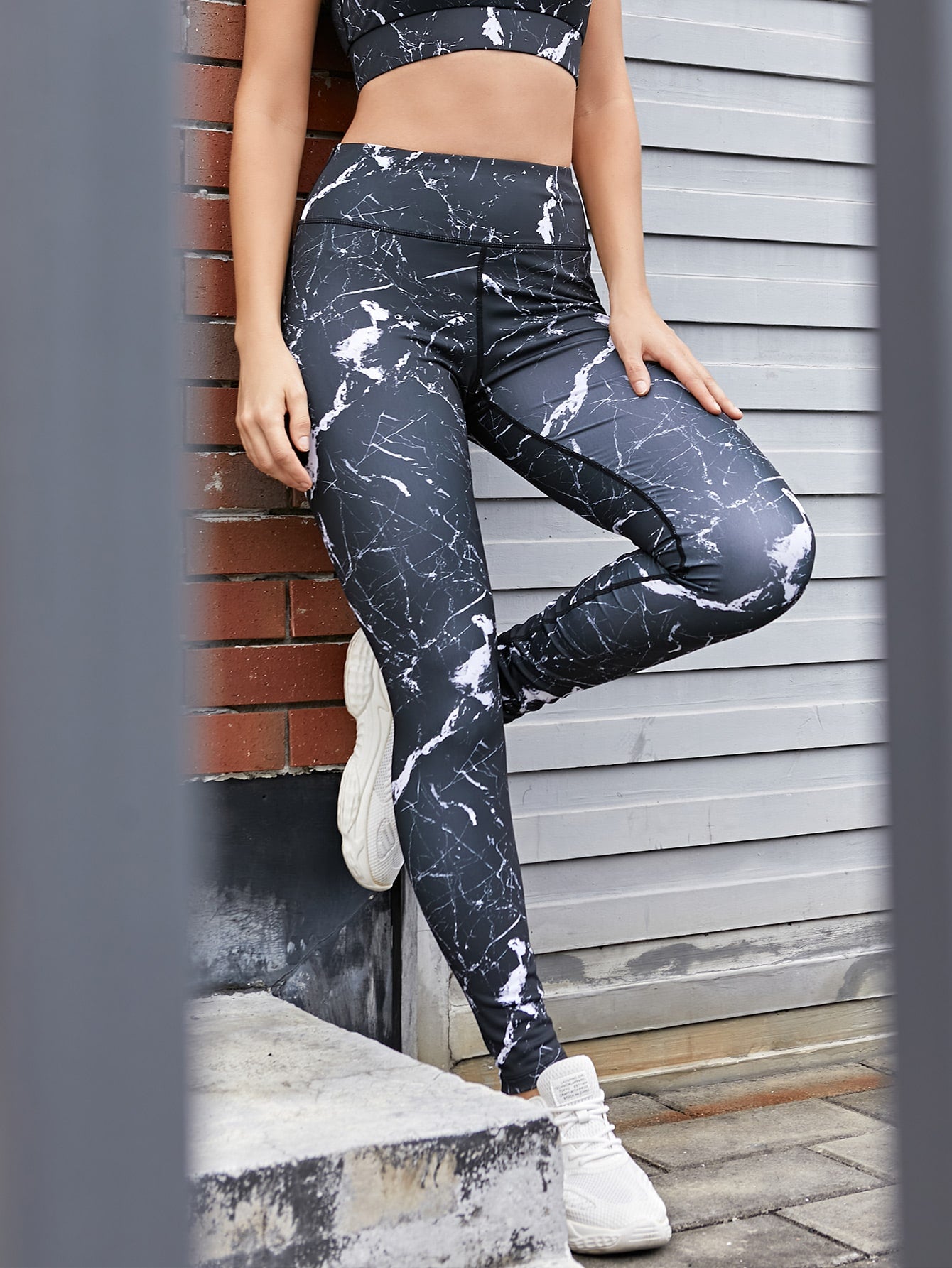 Marble Print Stitch Trim Sports Leggings