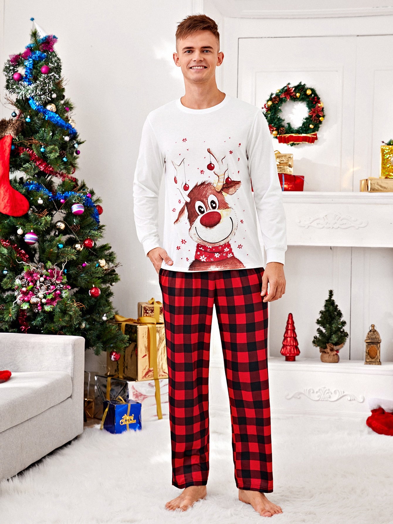 Men Christmas Reindeer And Gingham Print Pajama Set