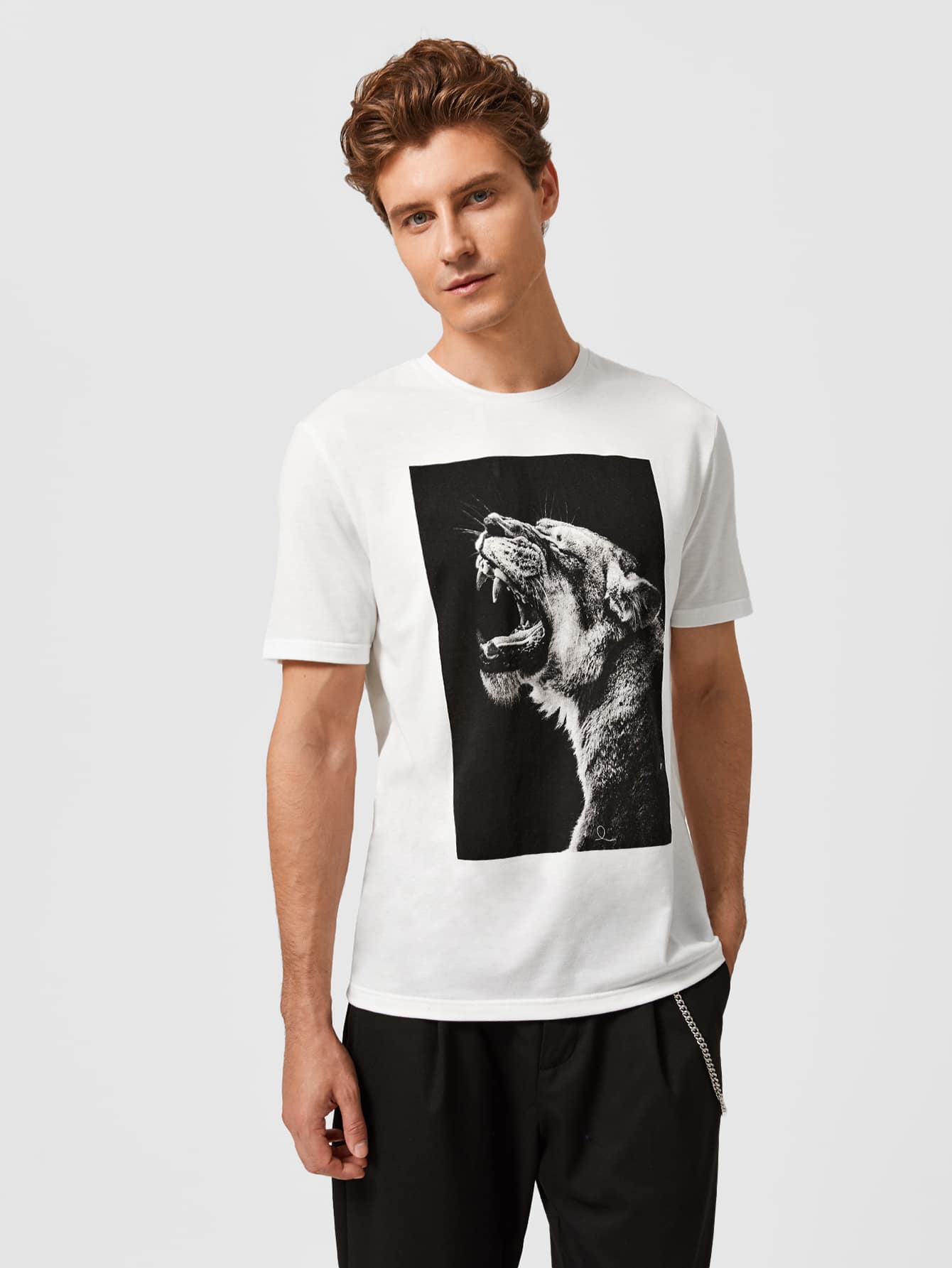 Men Wolf Print Tee