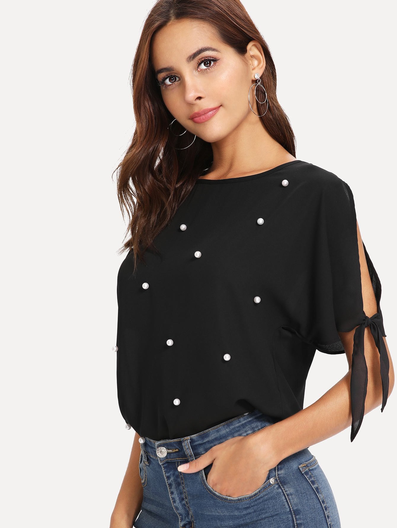 Pearl Beading Knotted Split Sleeve Top