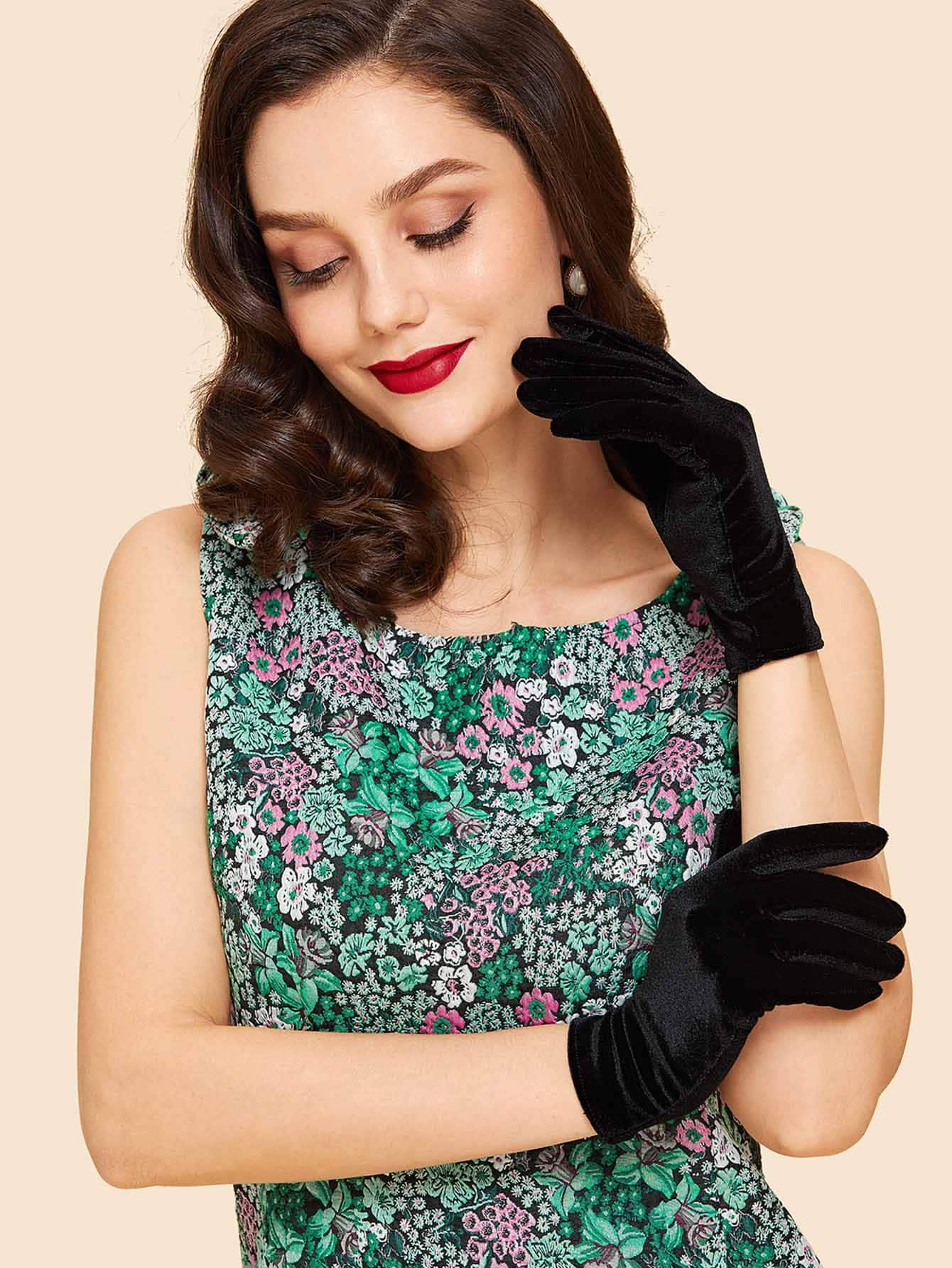 Plain Velvet Gloves