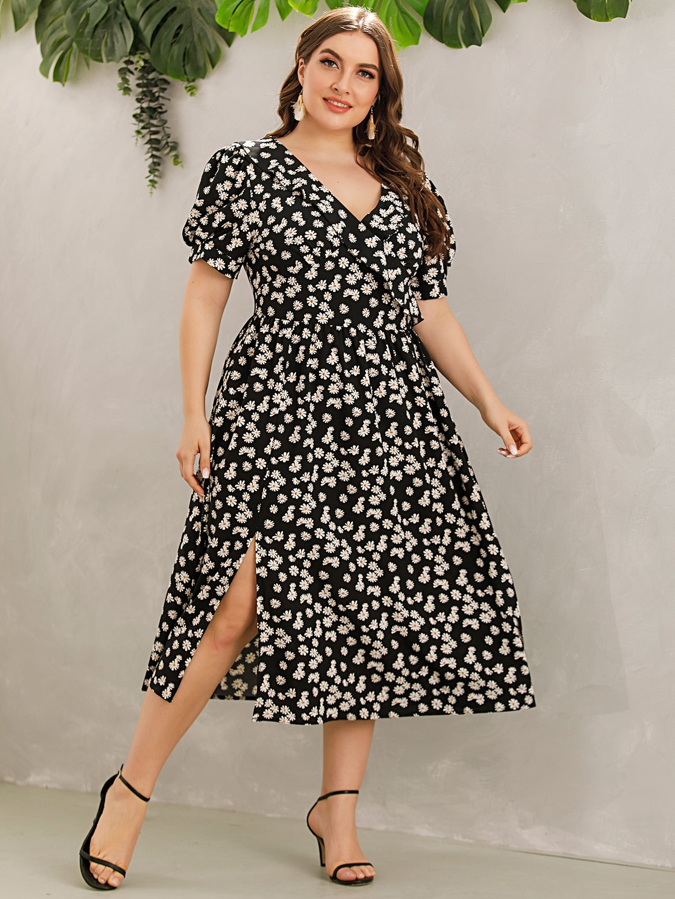 Plus Allover Floral Print Ruffle Trim Split Dress