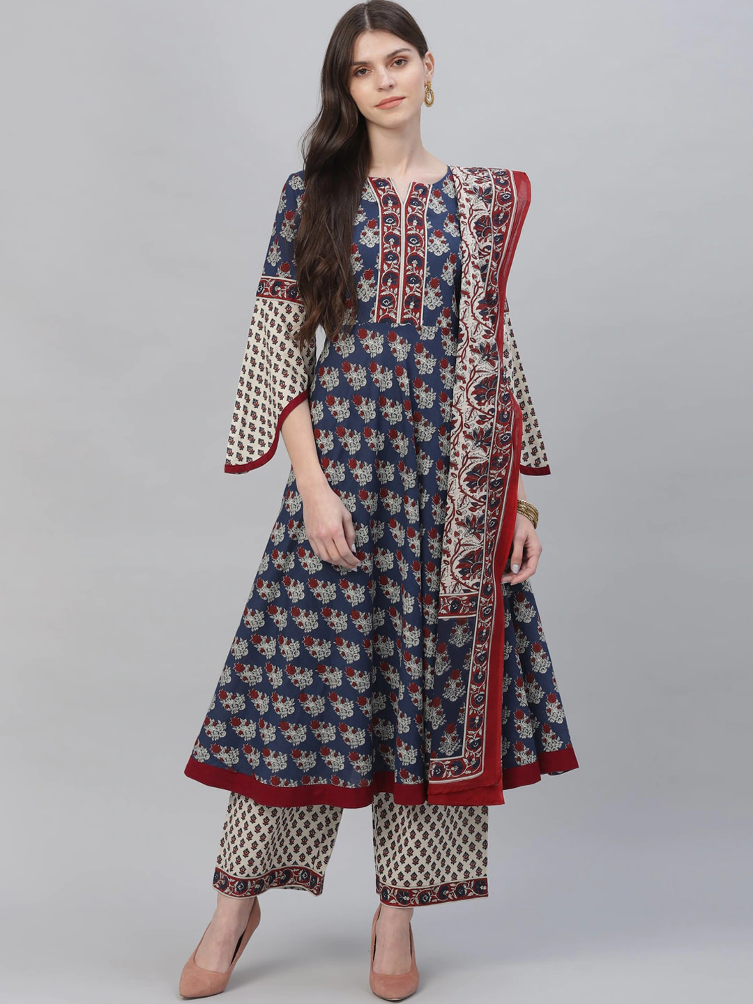 Women Navy Blue Printed Kurta Set