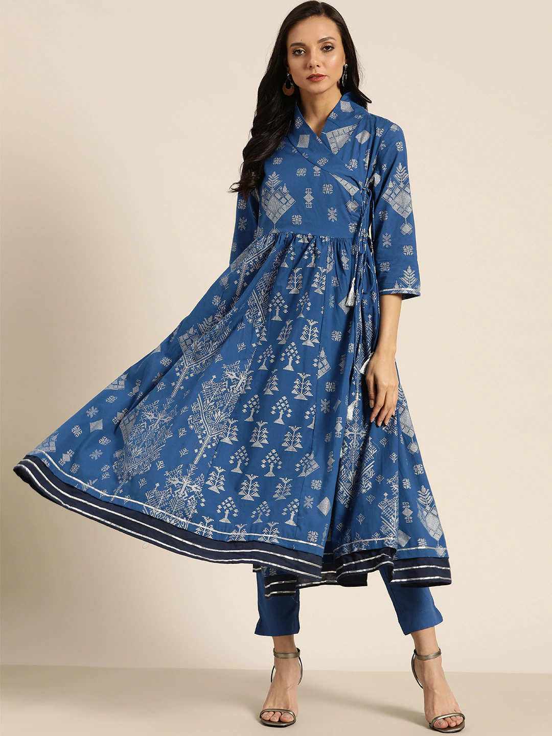 Women Navy Blue Printed Kurta with Trousers