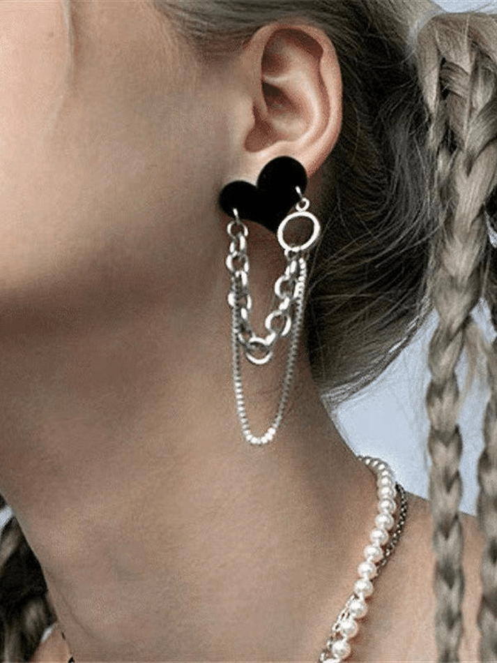 Chain Embellished Heart Decor Earring