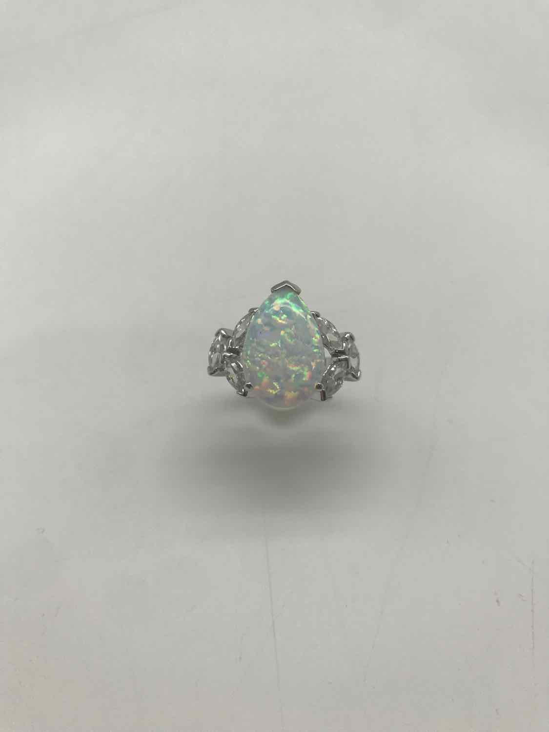 925 Silver Opal Size 8 Band Style