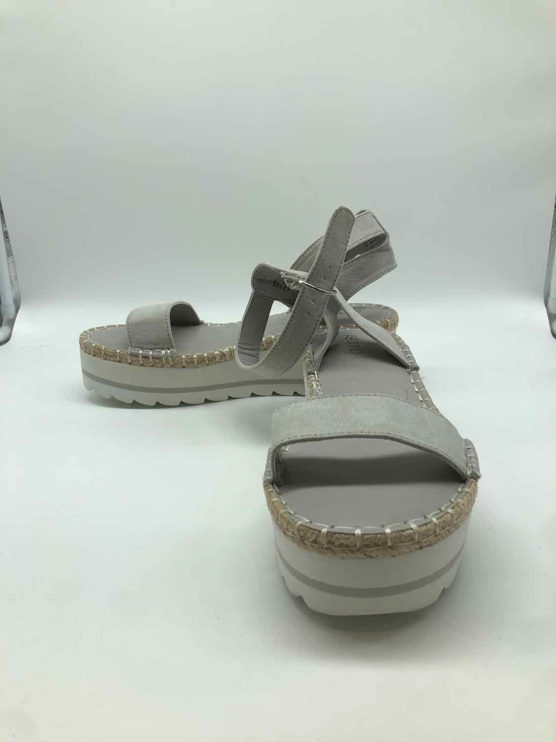 Abound Grey Size 9 Strappy Sandals