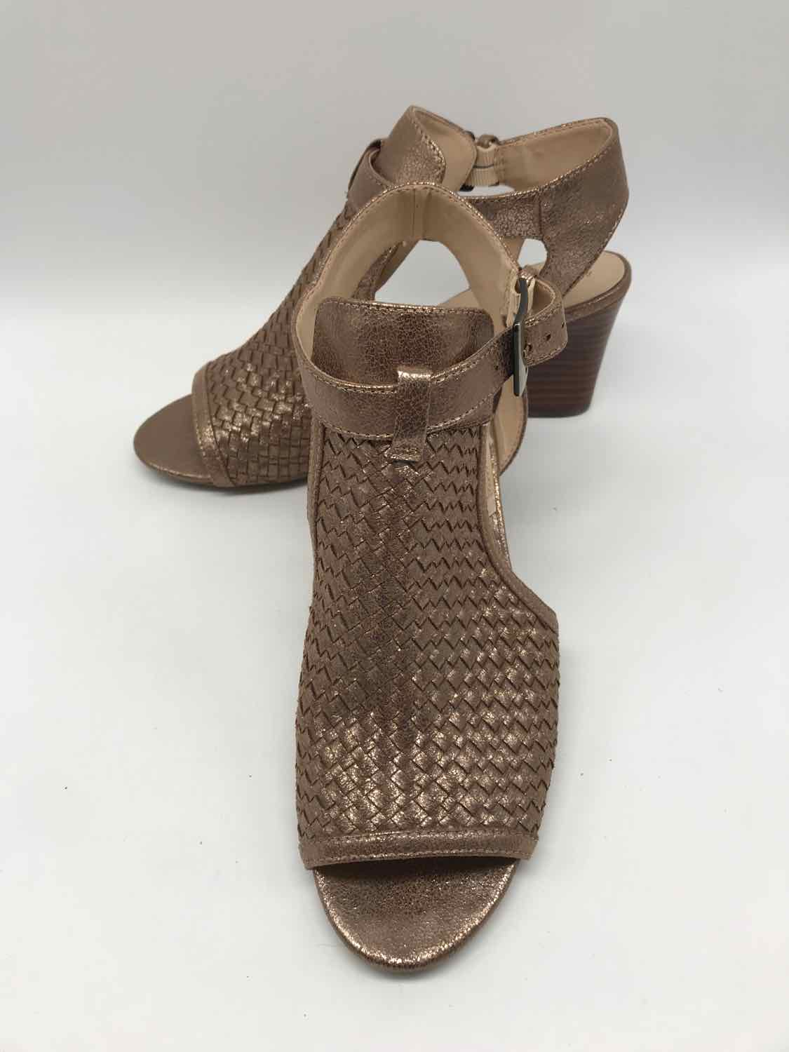 Adrienne Vittadini Tan Size 8 Woven Wedge Sandals