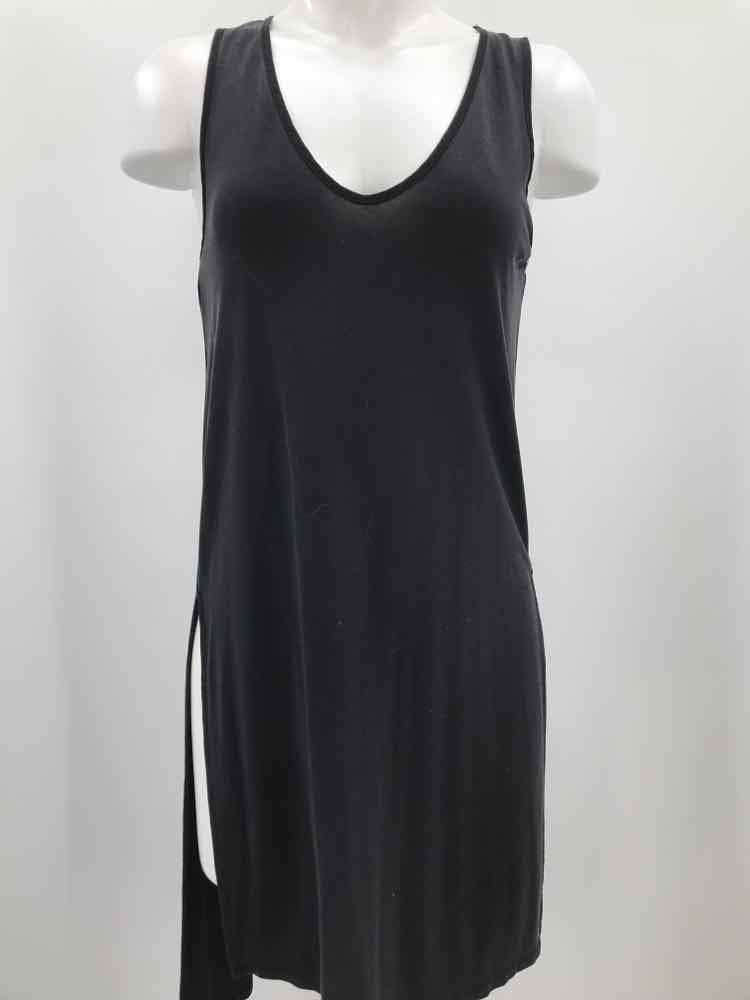 Akemi + Kim Black Size XS Side Slit Dress