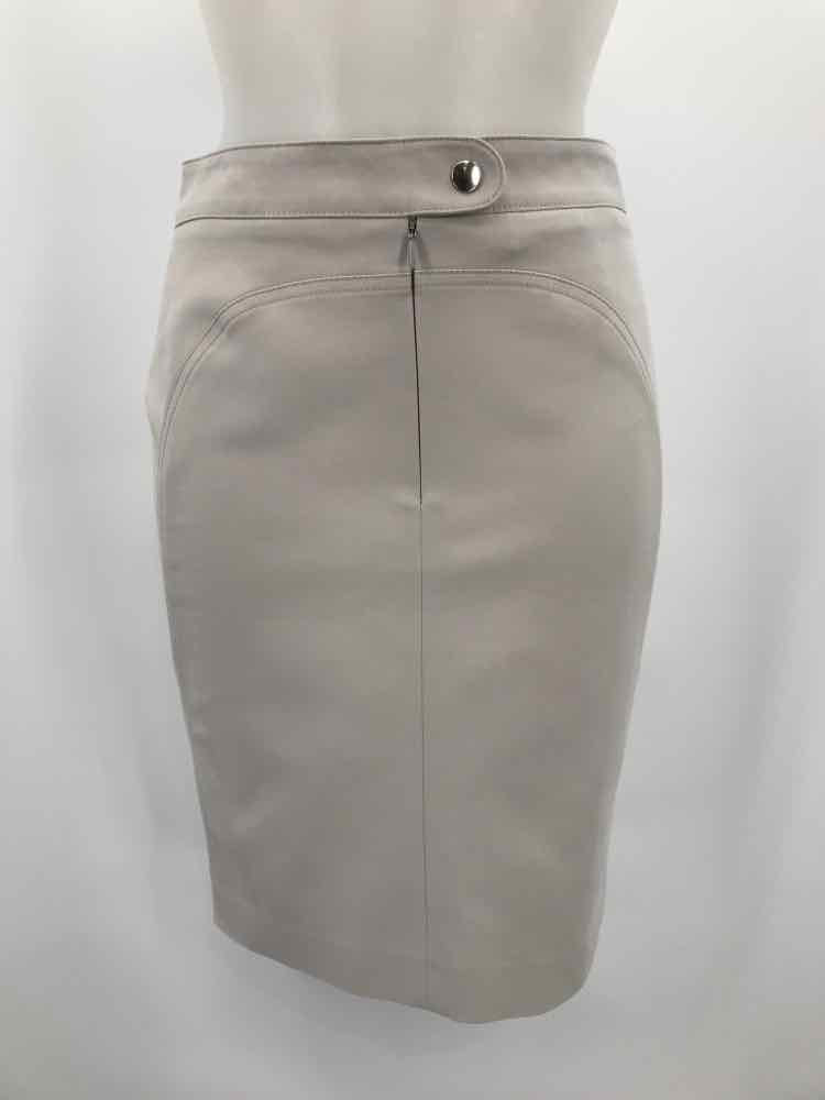 Akris Punto Grey Size 2 Pencil Skirt