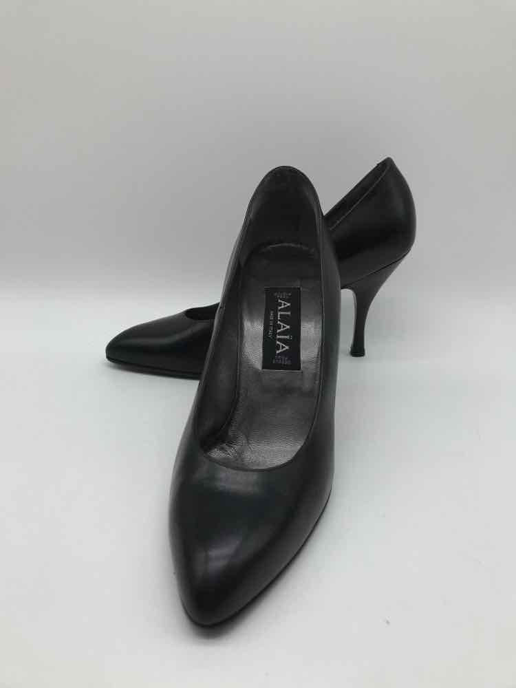 Alaia Black Size 6 Leather Pumps