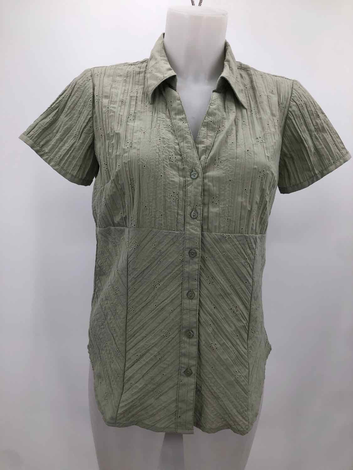 ALC Green Size Small Floral Cut Out Button Down