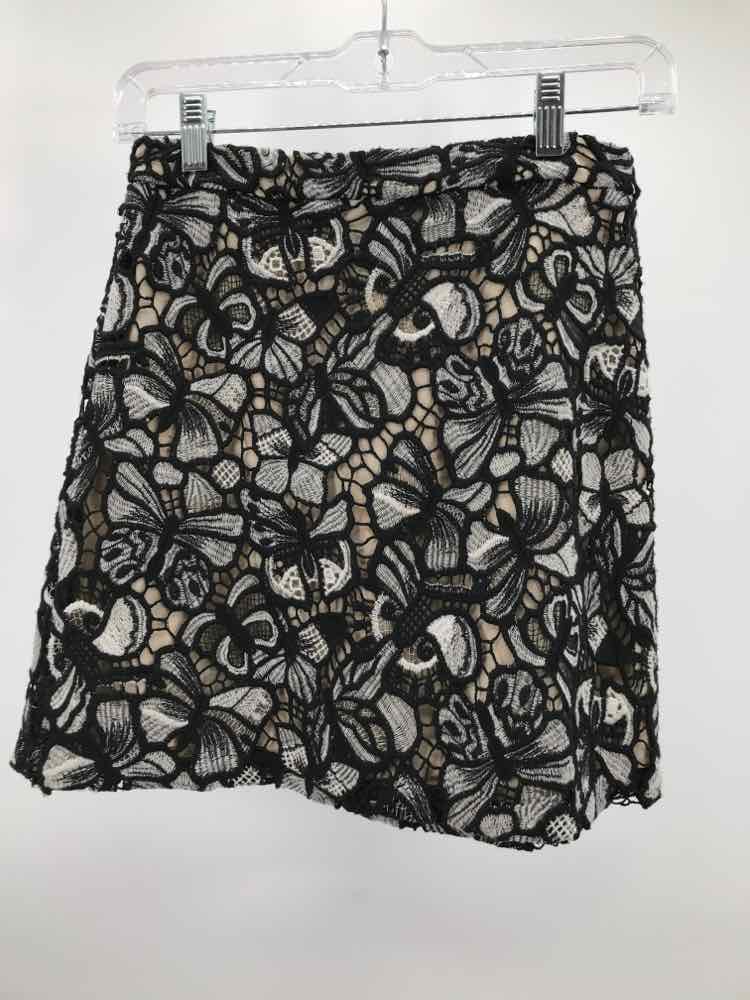 Alice + Olivia Black Size 0 Butterflies Eyelet Mini Skirt