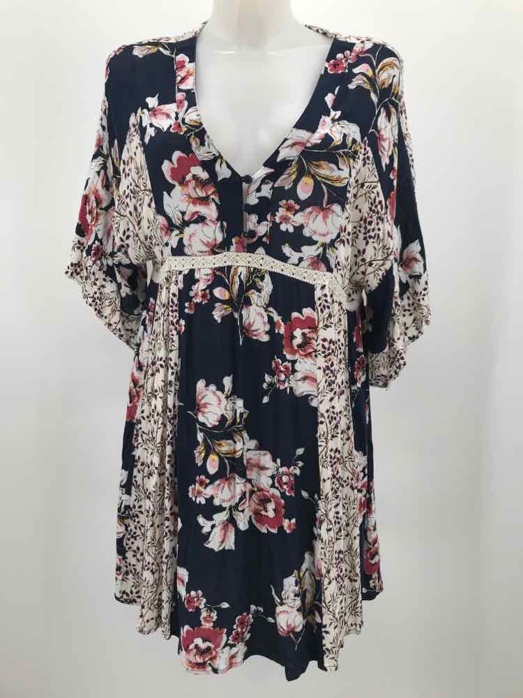 Altar'd State Navy Size Small Floral Short Short Sleeve Dress