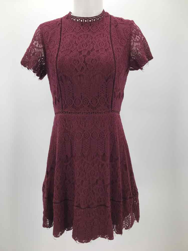 Altar'd State Red Size Medium Floral Overlay Knee Length Short Sleeve Dress