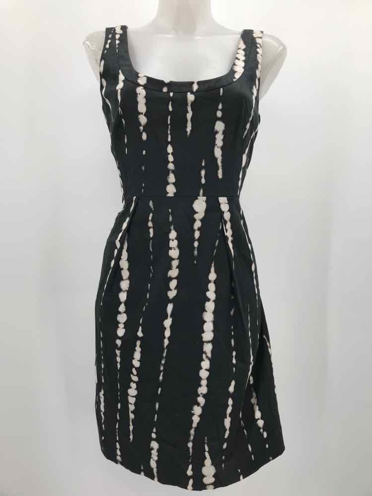 Ann Taylor Black Size 4 Printed Knee Length Sleeveless Dress