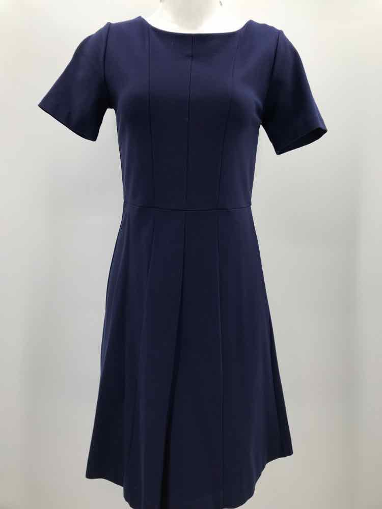 Ann Taylor Navy Size 2 Knee Length Short Sleeve Dress