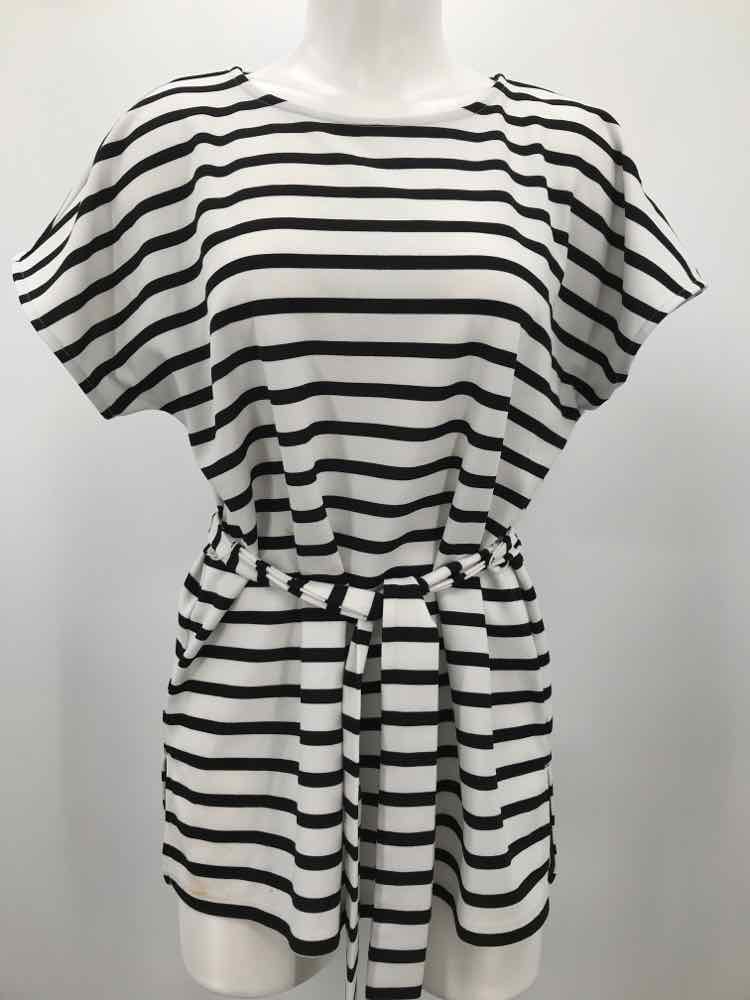 Ann Taylor White Size Medium Stripe Belted T-shirt