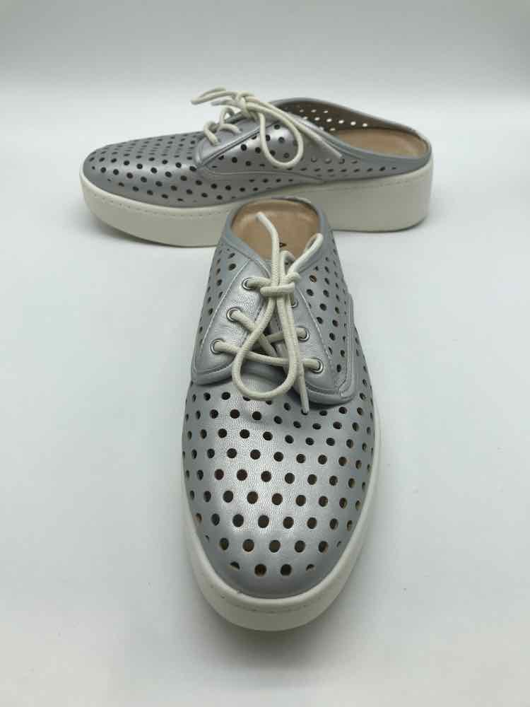 Anne Klein Grey Size 7.5 Lasercut Mule Flats