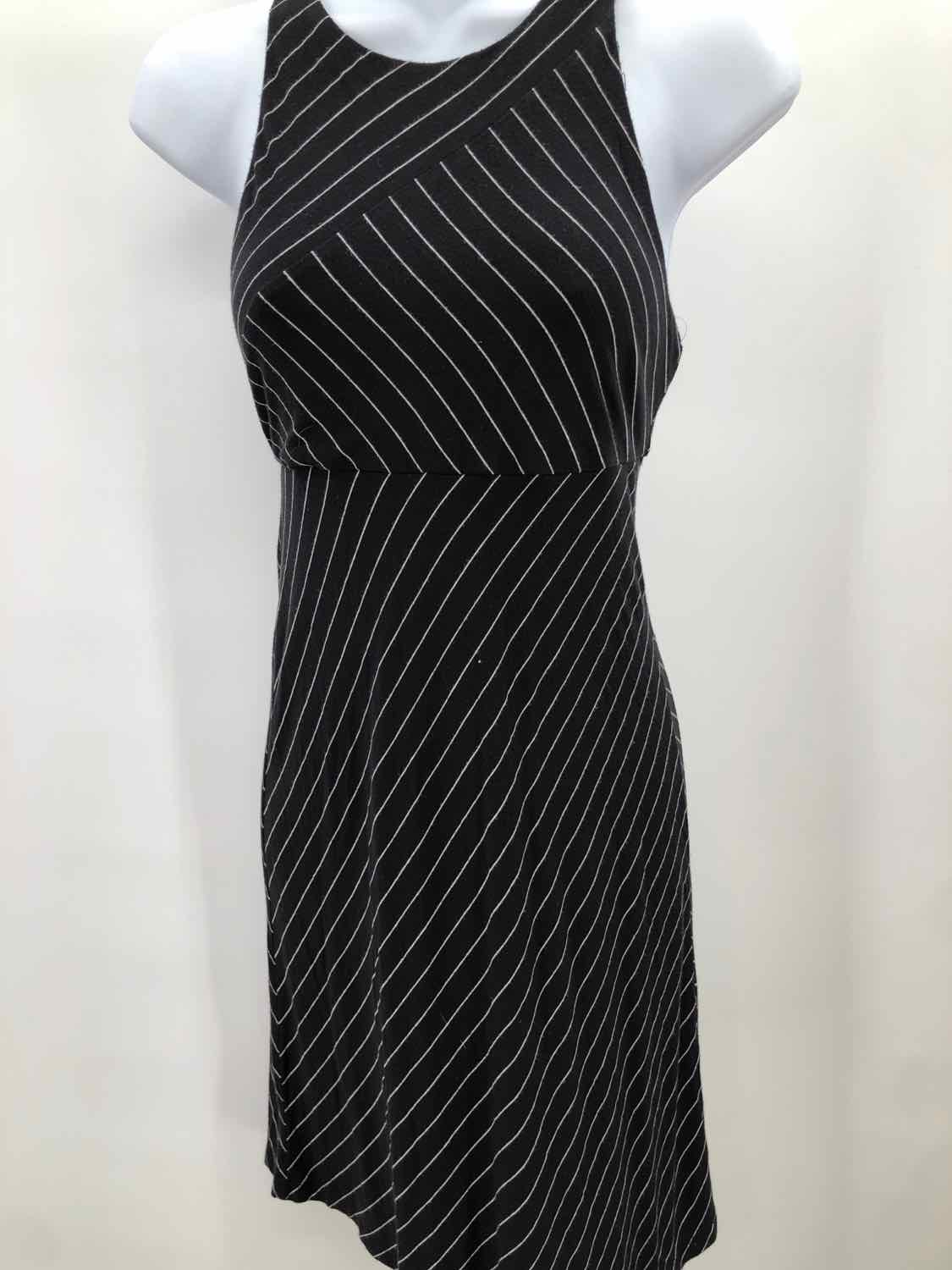 Athleta Black Size XXS Stripe Knee Length Sleeveless Dress