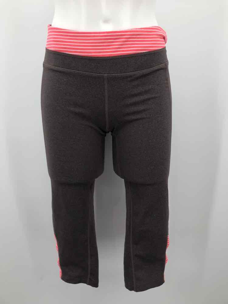 Athleta Grey Size Medium Capri Athletic Pants