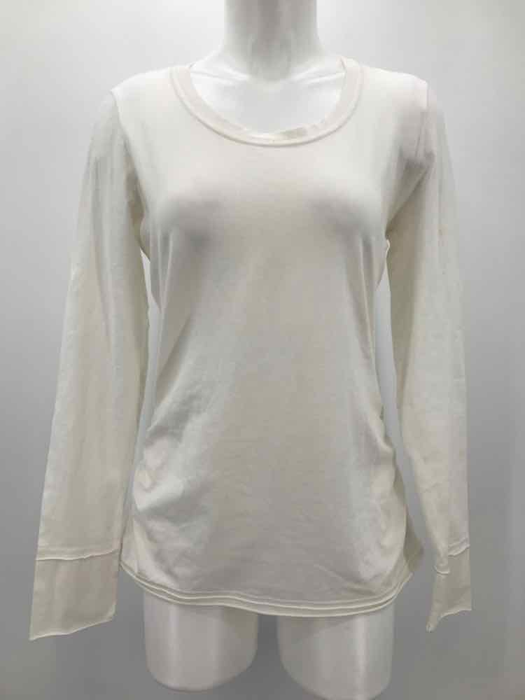 Athleta White Size Medium Athletic Long Sleeve