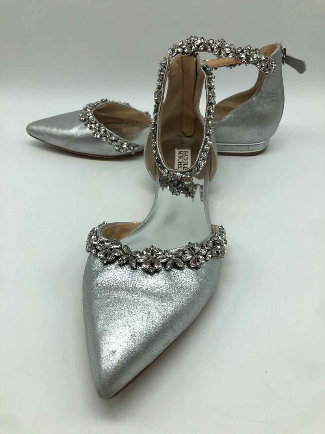 Badgley Mischka Silver Size 10 Crystal Slip On Flats