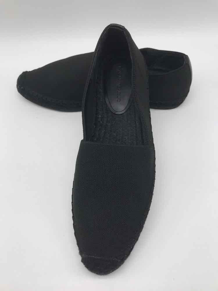 Banana Republic Black Size 7 Slip On Flats