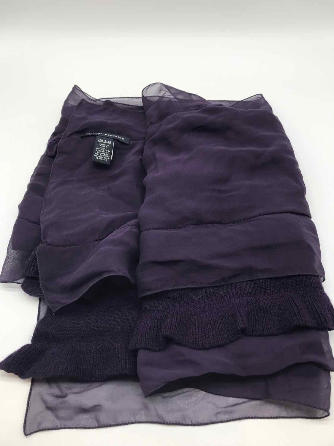 Banana Republic Purple Size One Size Ruffle Scarves