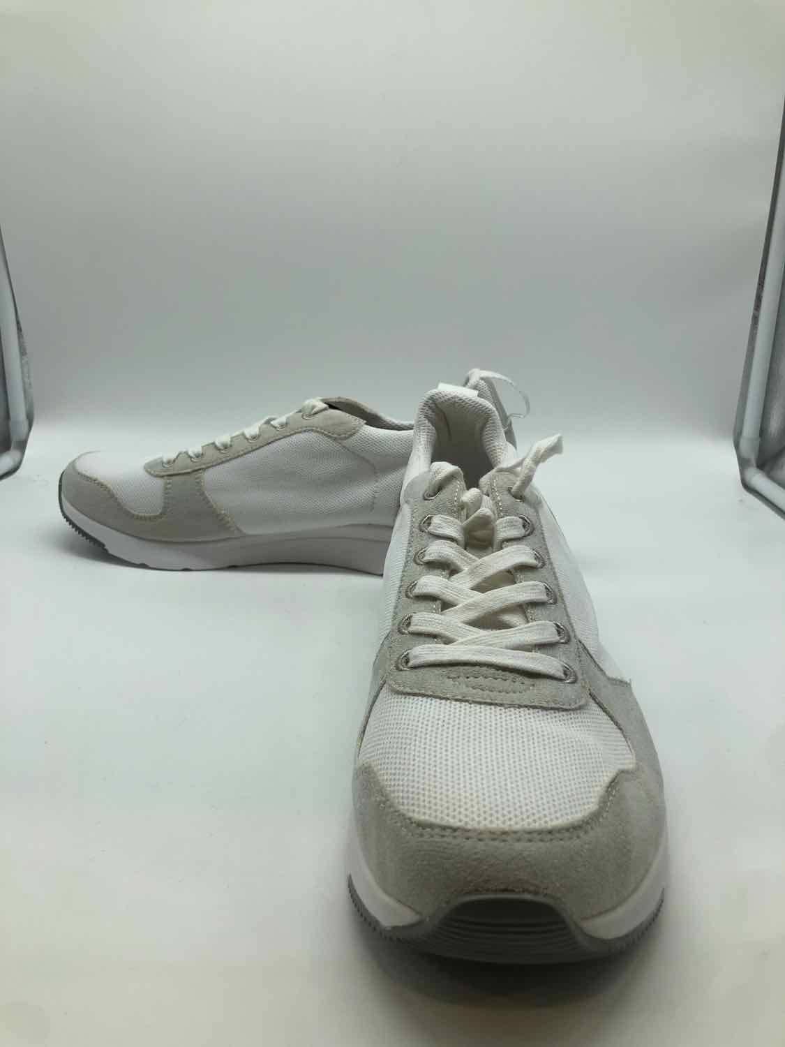 Banana Republic White Size 10 Sneaker Athletic Shoes