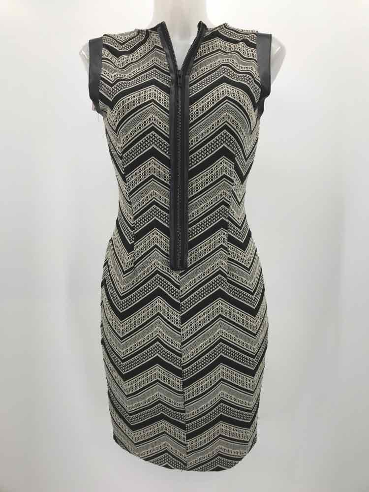 Bar III Black Size Medium Printed Sheath Knee Length Knit Dress