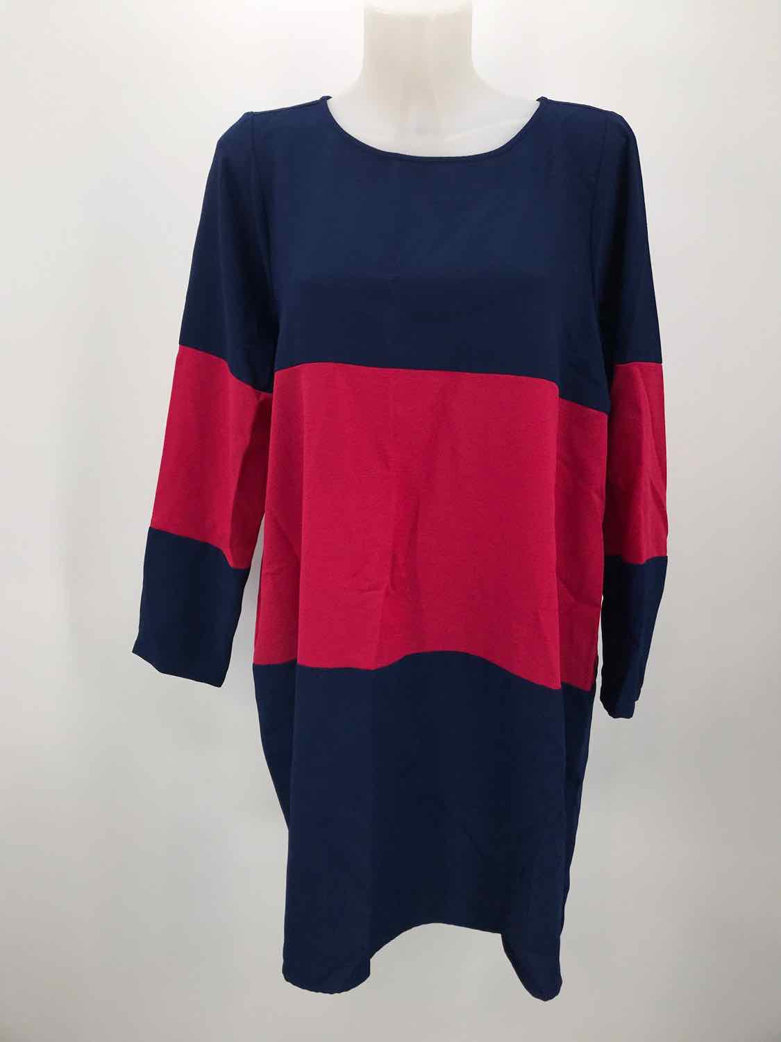 BB Dakota Navy Size 1X Colorblock Shift Knee Length Long Sleeve Dress