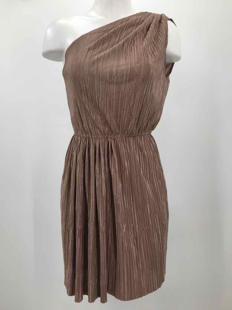 BCBG Generation Gold Size XXS Pleated Short One Shoulder Dress