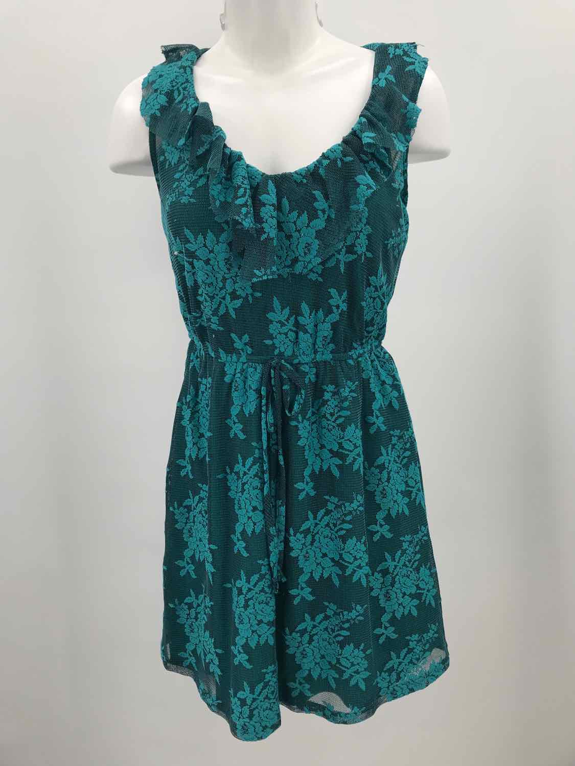 Bebop Teal Size Medium Floral Lace Knee Length Sleeveless Dress