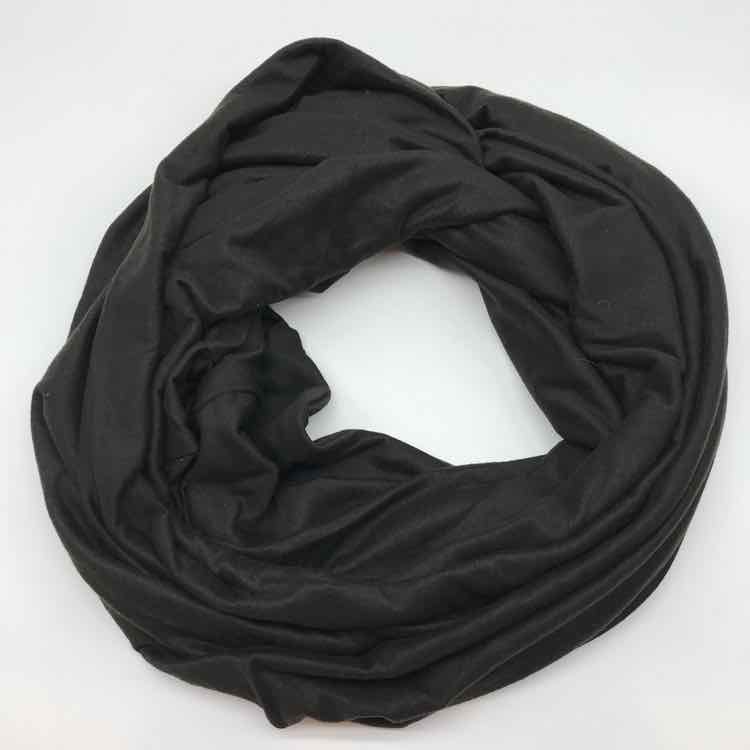 Beyond Yoga Black Scarves