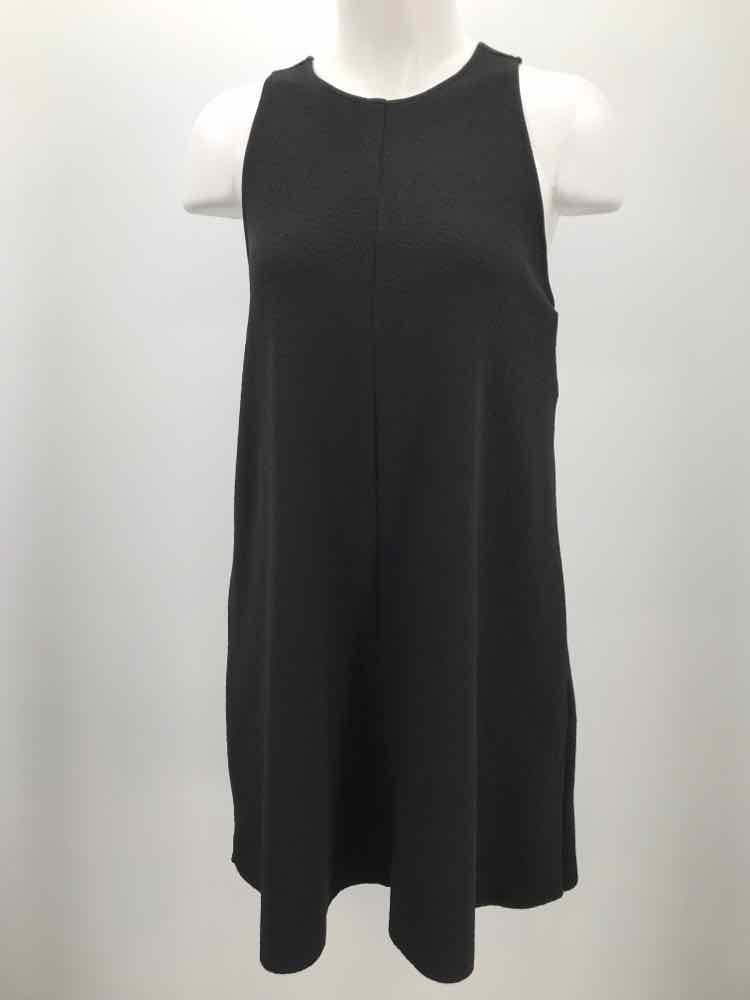 Bishop + Young Black Size Small Shift Short Sleeveless Dress