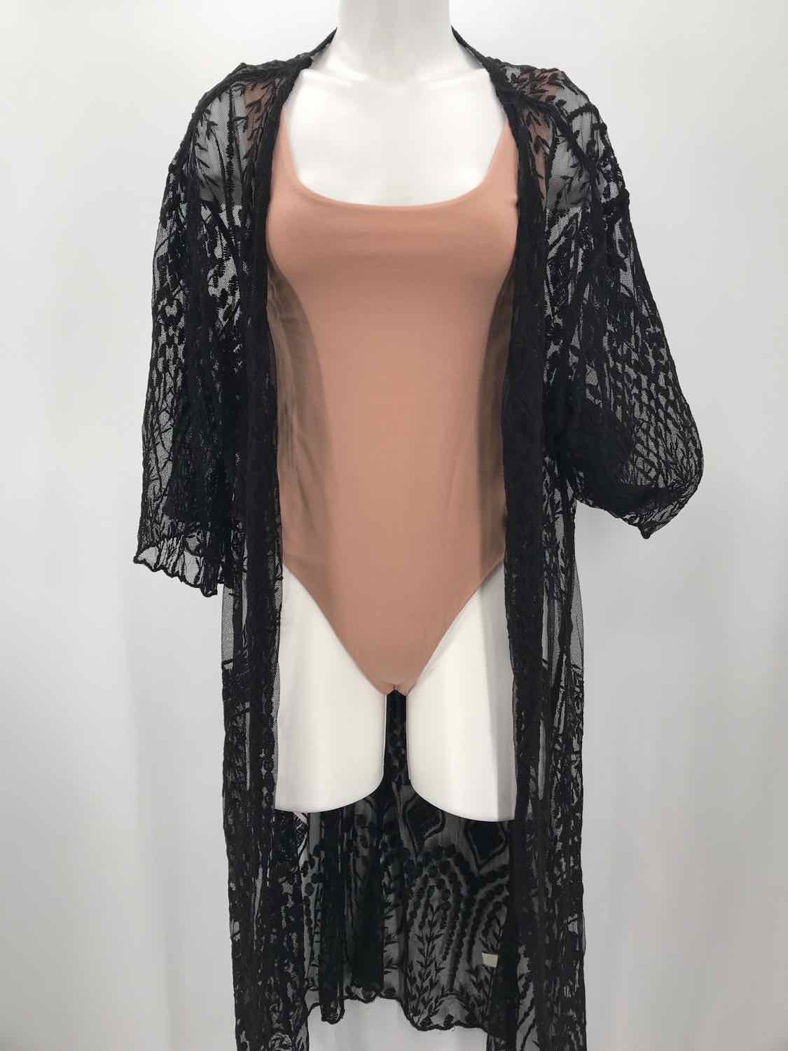 Black Size One Size Lace Shawl