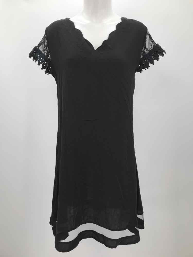 Black Size Small Eyelet Knee Length Short Sleeve Dress