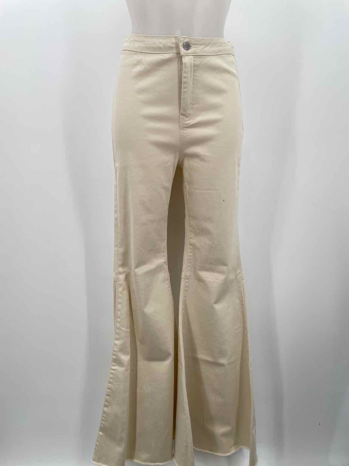 Blank Paige Tan Size Large Bell Bottom Jeans