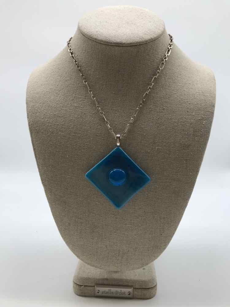 Blue Geometric Pendant Necklace